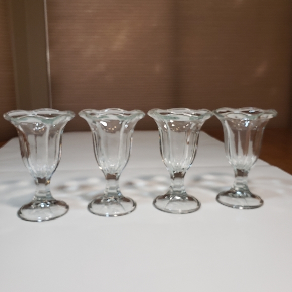 Vtg Anchor Hocking Clear Glass Footed Sundae Glass Fountainware Tulip (Set of 4) - Picture 2 of 11